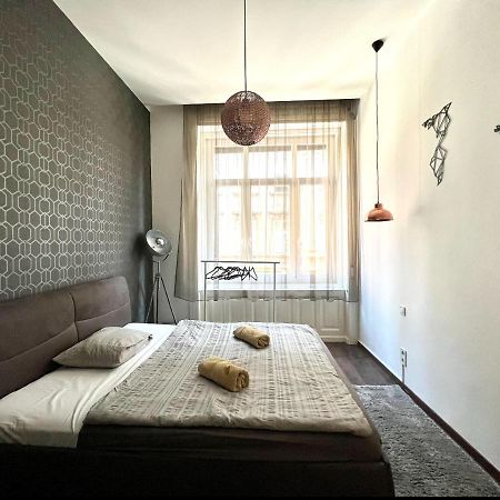 Wonderful Design Apartment In The City Centre Budapest Eksteriør billede