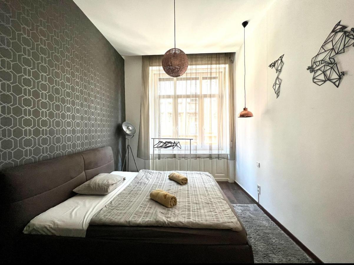 Wonderful Design Apartment In The City Centre Budapest Eksteriør billede